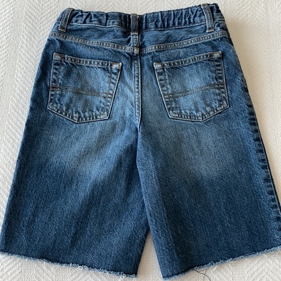 OSHKOSH boys shorts. - Picture 2 of 2